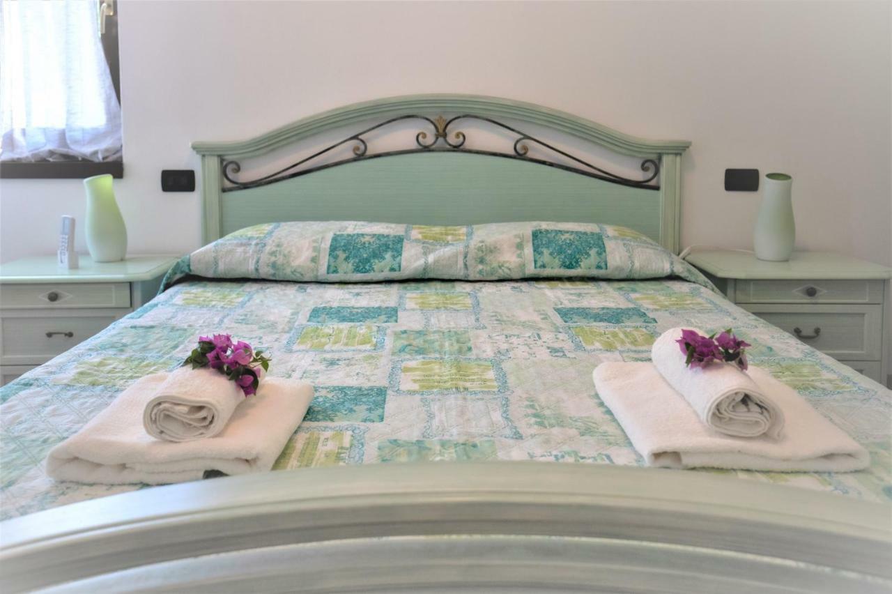 B&B Villa Apuana Marina Di Carrara Exterior photo